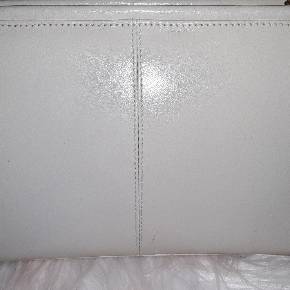 Purse - Picture 4 of 4